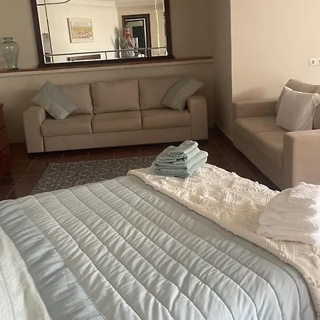 Serenity Guest house *